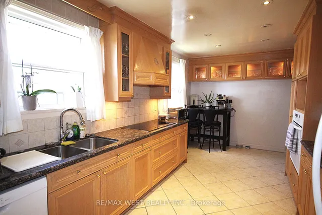 Additional image 4 of 23 Cove Dr