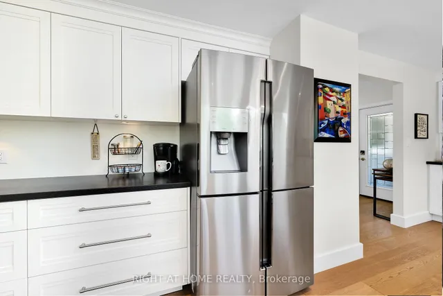 Additional image 9 of 140 Wellington St