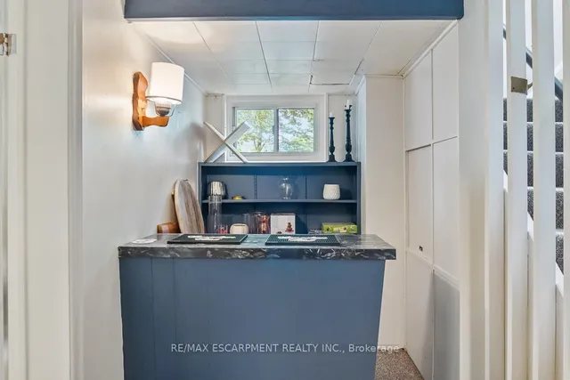 Additional image 30 of 237 Albion Ave