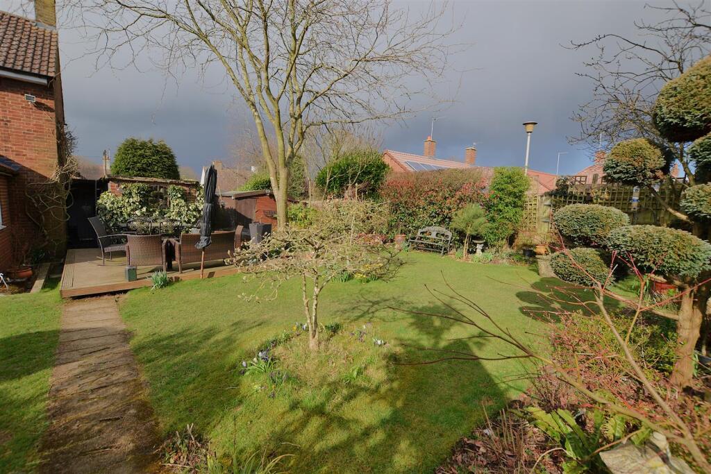Additional image 43 of Churchill Crescent, Welham Green