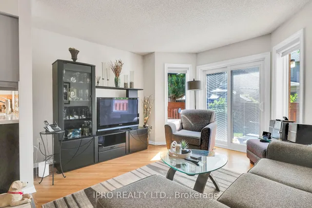 Additional image 11 of 12 Forestgrove Circ