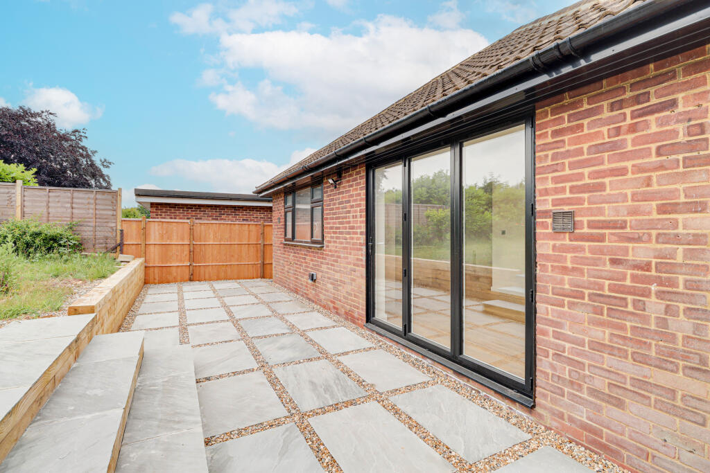 Additional image 19 of Robert Avenue, St Albans, AL1