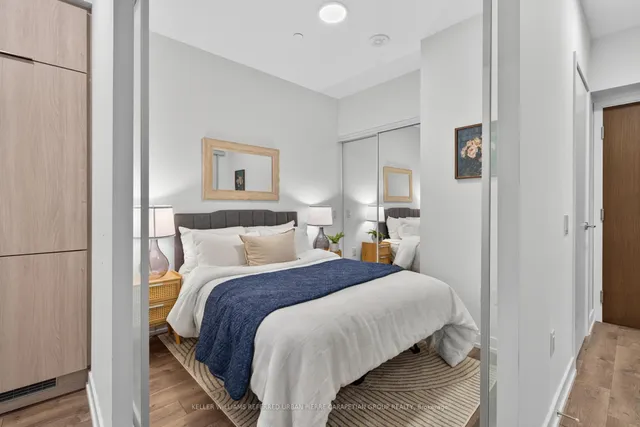 Additional image 32 of 39 Roehampton Ave Unit 408