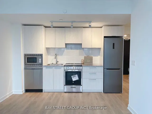 Additional image 3 of 501 Yonge St Unit 4805
