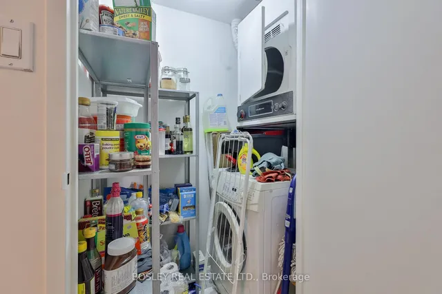 Additional image 11 of 1001 Bay St Unit 1008