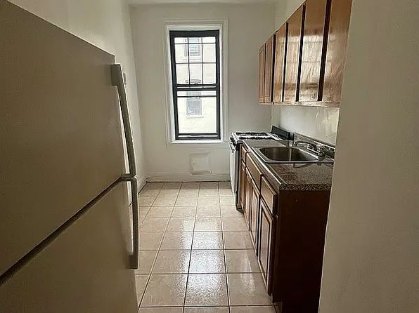 1800 Ocean Pkwy APT E11, Brooklyn, NY 11223
