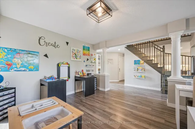 Additional image 18 of 38 Surrey Dr