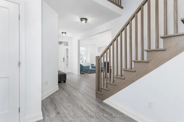 Additional image 6 of 388 Klein Circ