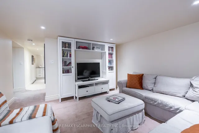 Additional image 40 of 154 Dalewood Cres