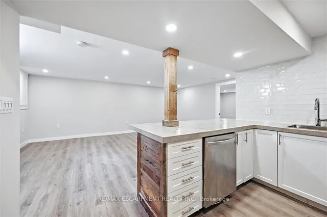 Additional image 30 of 2100 FALMOUTH Terr