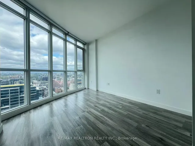 Additional image 14 of 21 Iceboat Terr Unit 3712