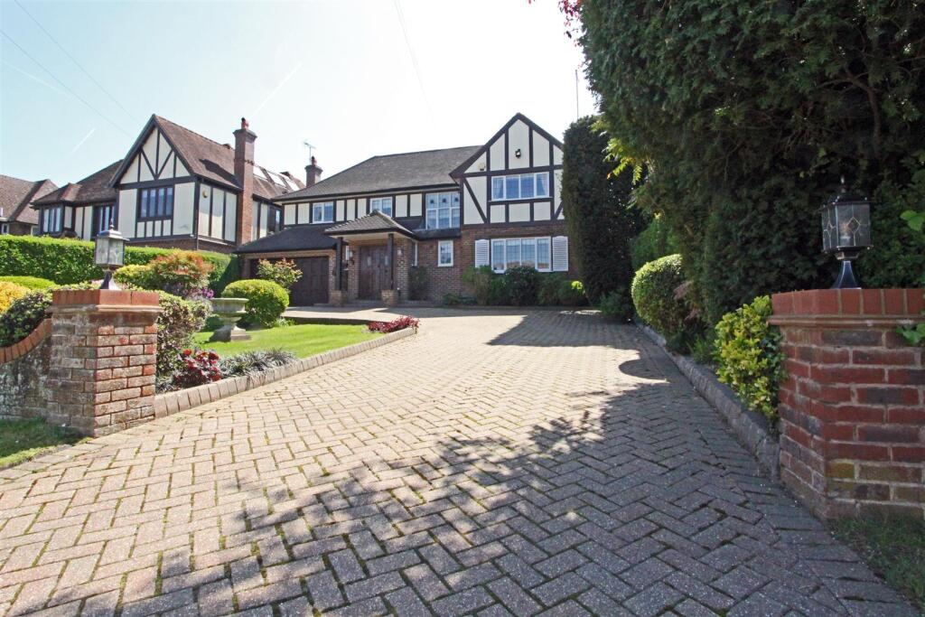 Additional image 38 of Brookmans Avenue, Brookmans Park, Hatfield