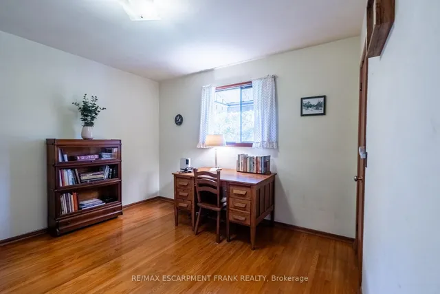 房产图片 27 - 218 BOWMAN 街