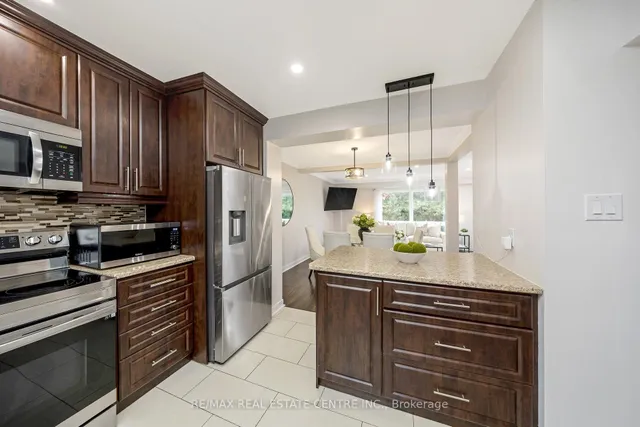 Additional image 17 of 318 Laurier Ave Unit 20