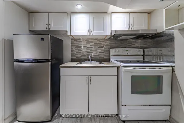 Additional image 16 of 139 Woodfern Dr