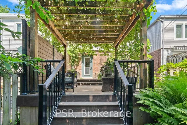 Additional image 32 of 41 Robbins Ave