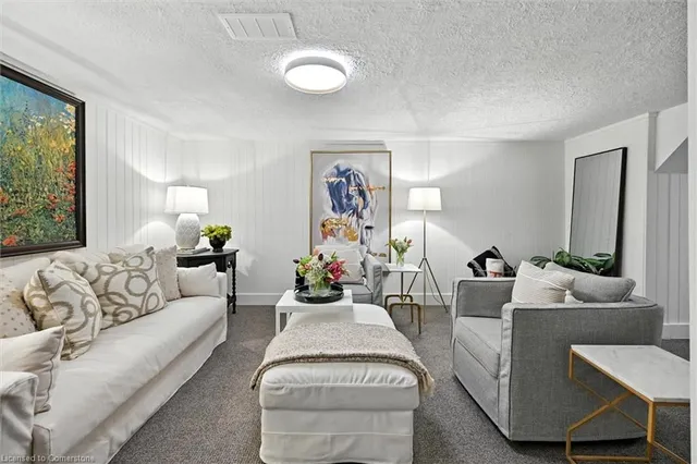 Additional image 38 of 445 Woodview Rd Unit 3