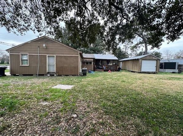 7901 Richland Dr, Houston, TX 77028