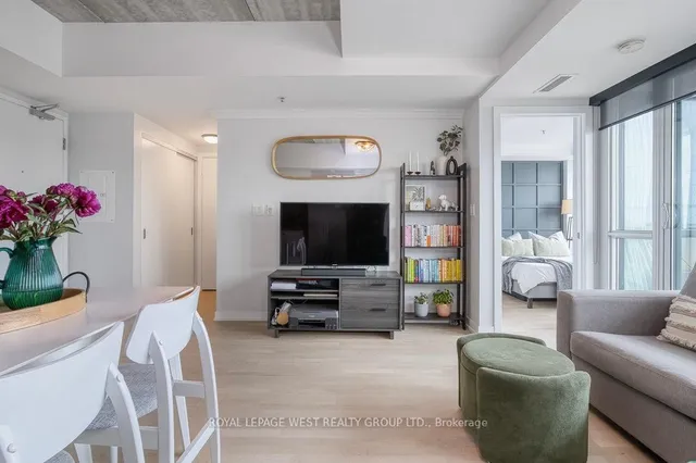 Additional image 18 of 51 Lady Bank Rd Unit 301