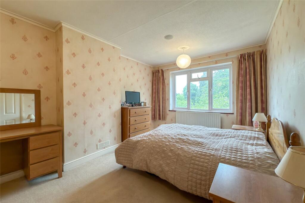 Additional image 7 of Pondfield Crescent, St. Albans, Hertfordshire, AL4