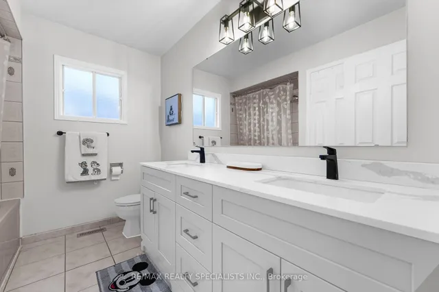 Additional image 22 of 38 Norfolk Ave