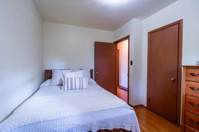 房产图片 32 - 218 BOWMAN 街