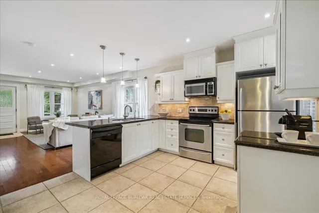 Additional image 11 of 466 Holtby Ave