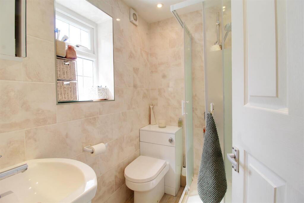 Additional image 16 of Oaklands Avenue, Brookmans Park