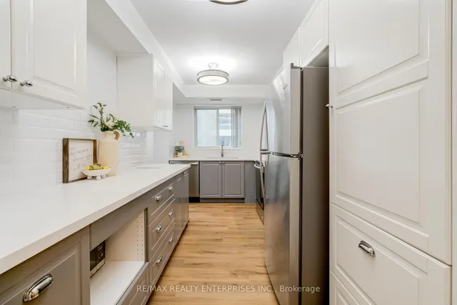 Additional image 11 of 29 Pemberton Ave Unit 701