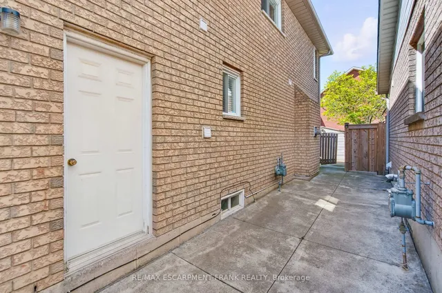 Additional image 46 of 205 Portage Lane