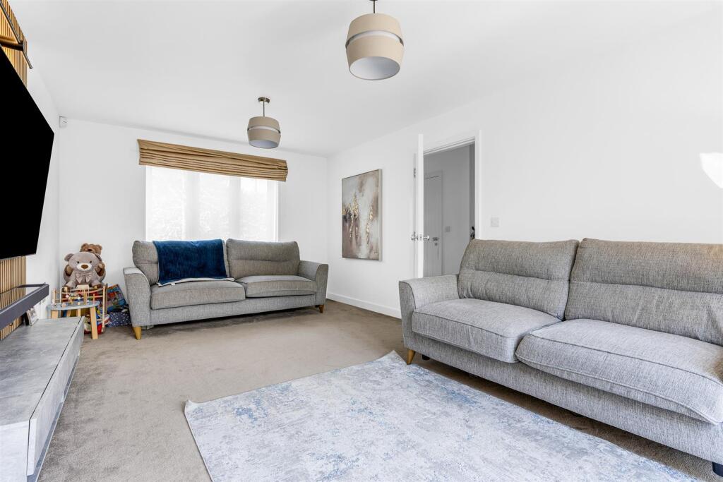 Additional image 7 of Appletree Way, Welwyn Garden City