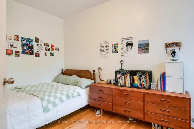 Additional image 25 of 255 Howland Ave