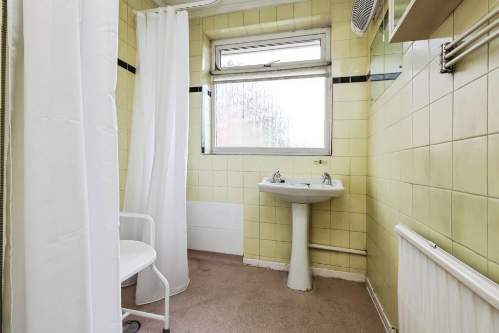 Additional image 9 of Bucklands End Lane, Birmingham