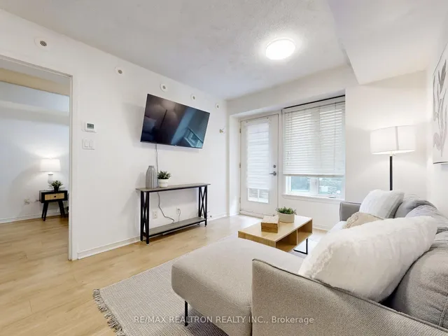 Additional image 3 of 46 Western Battery Rd Unit 826