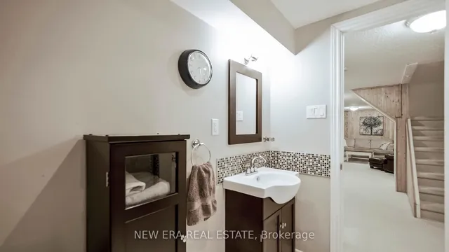 Additional image 43 of 1418 Jefferson Cres