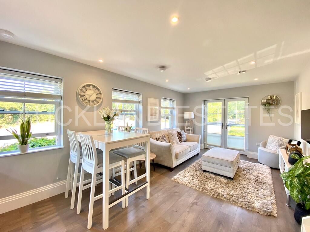 Additional image 2 of Swan Lodge, Brookmans Park