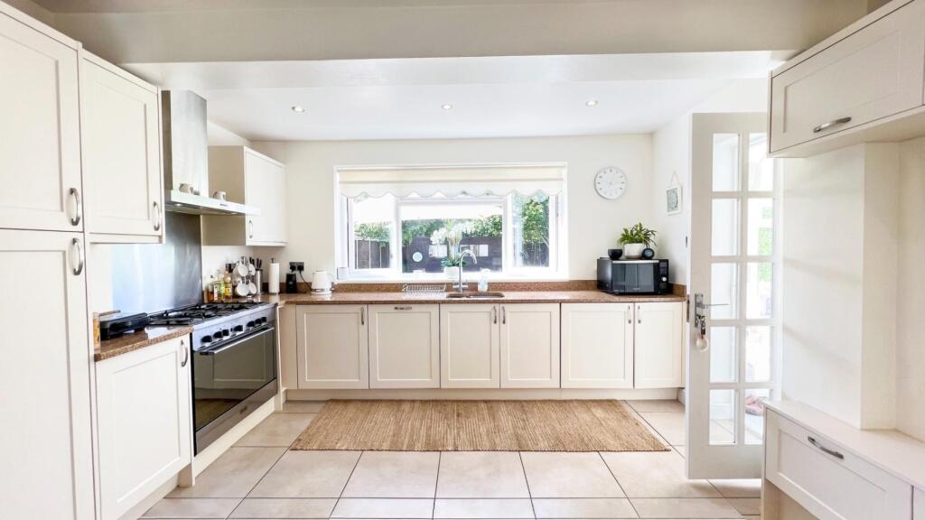 Additional image 8 of Longcroft Lane, Welwyn Garden City, Hertfordshire, AL8 6EJ