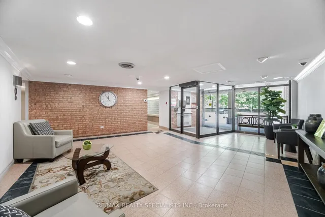 房产图片 24 - 1240 Marlborough Crt 单元606