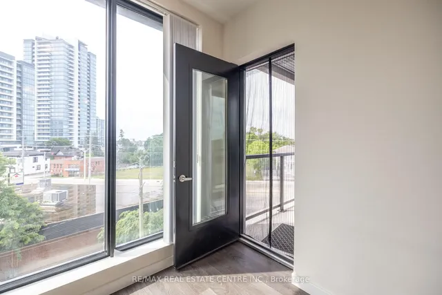 Additional image 27 of 690 King St Unit 412