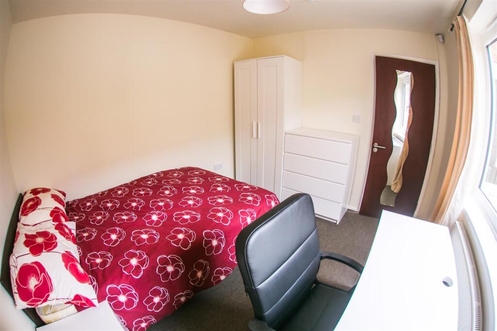 Additional image 36 of Leahurst Crescent, Harborne, Birmingham