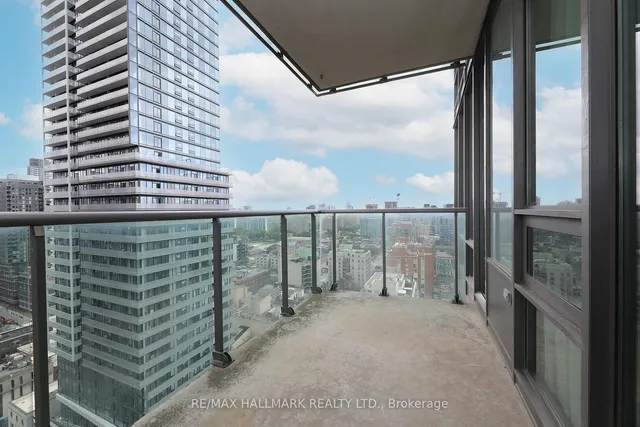 Additional image 26 of 33 Lombard St Unit 2406