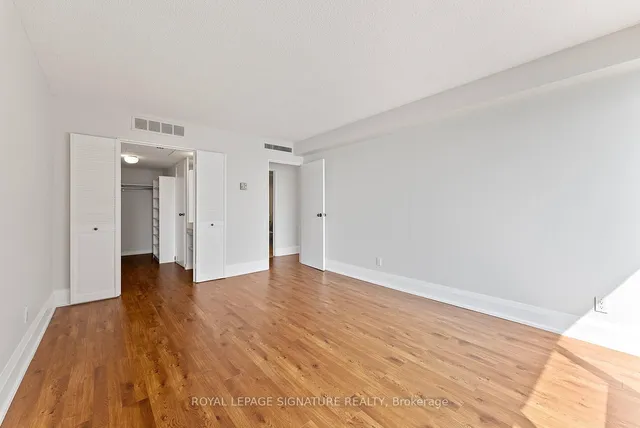 Additional image 25 of 65 Harbour Sq Unit 2603