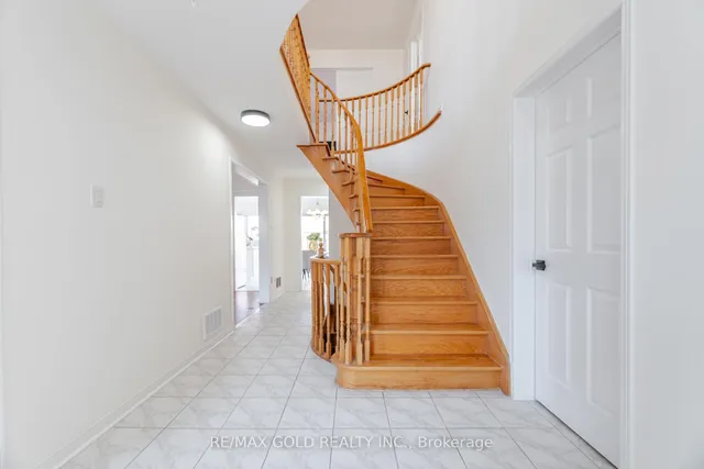 Additional image 18 of 32 Hollybush St