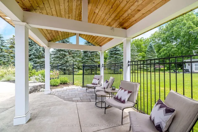 房产图片 46 - 10 Meander Clse