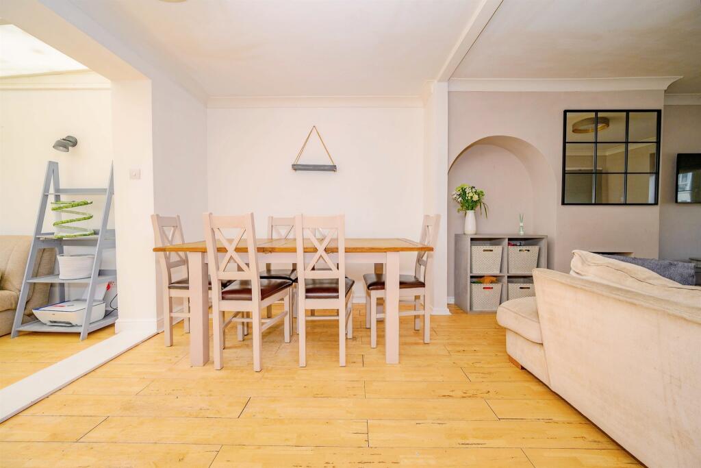 Additional image 4 of Hunters Ride, Bricket Wood, St. Albans