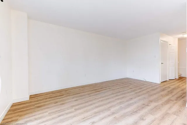 Additional image 7 of 910 Limeridge Rd Unit 13