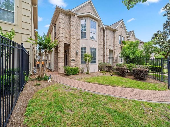 13611 Brookbluff Ln, Houston, TX 77077