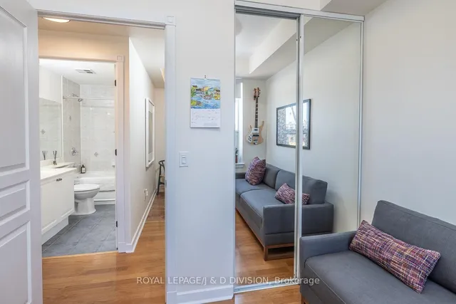 Additional image 6 of 438 Richmond St Unit 610