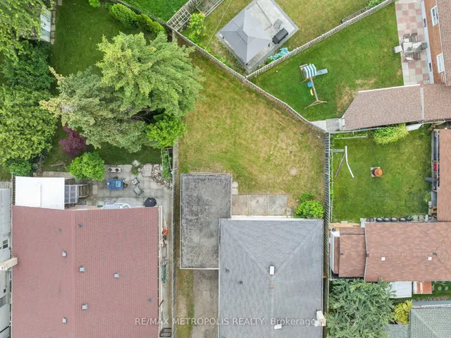 Additional image 50 of 154 Fitzgibbon Ave