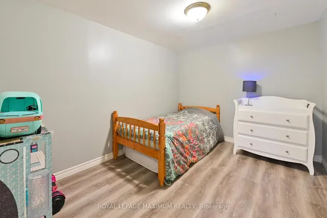 Additional image 35 of 64 Glenmore Cres